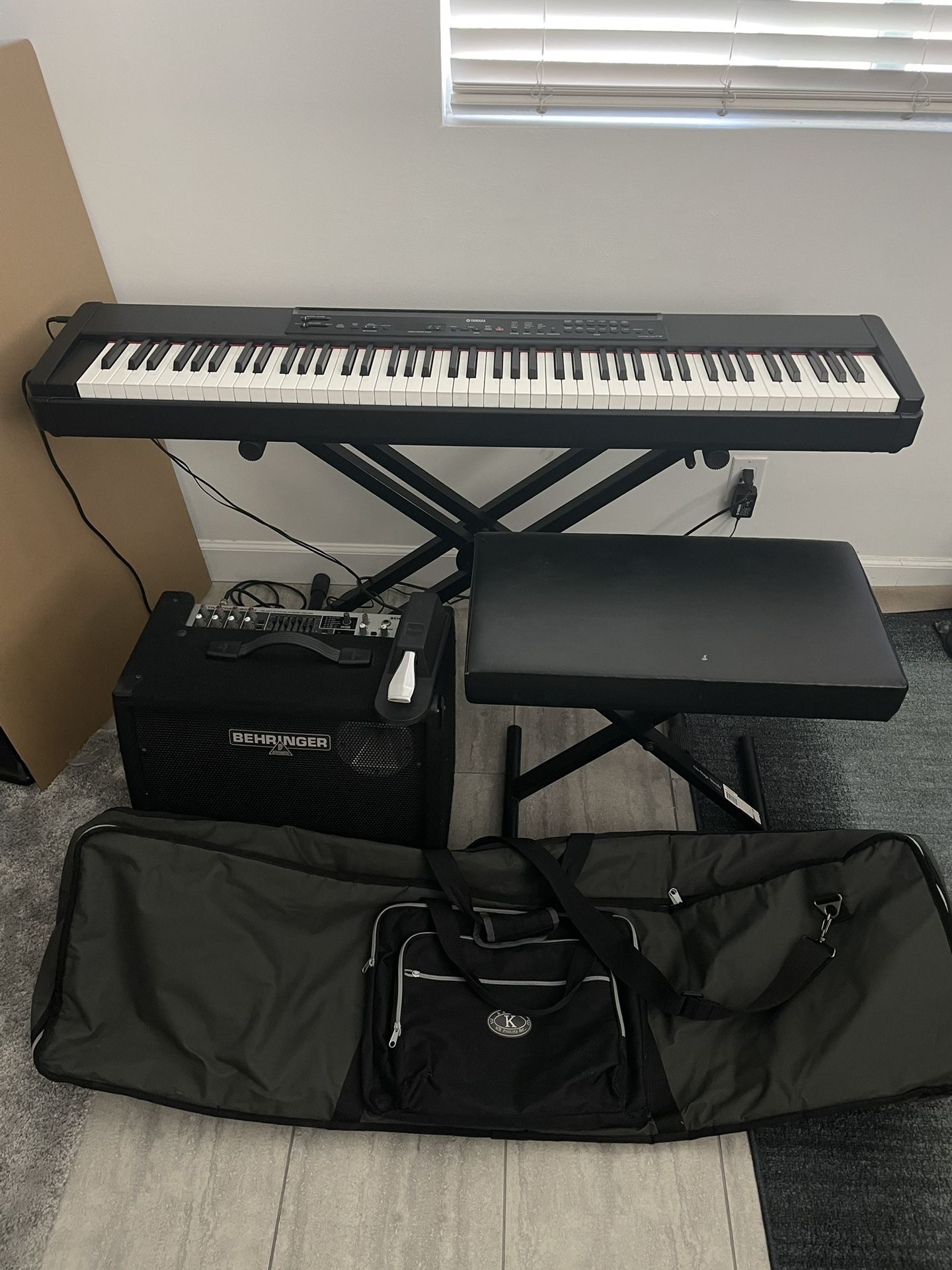 Yamaha P90 Electric Piano (weighted keys)