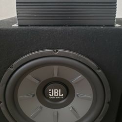 LIKE NEW - JBL & TRAX  AMP