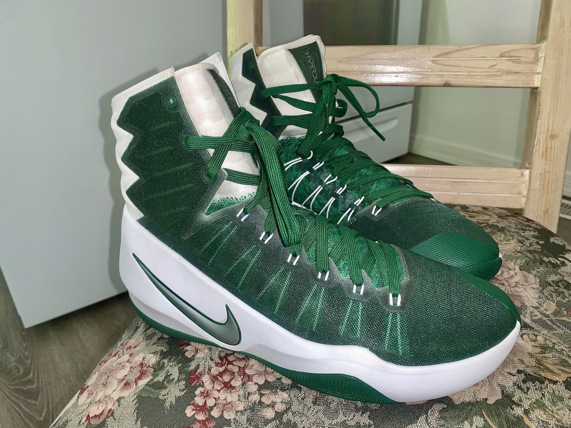 Nike HyperDunks 