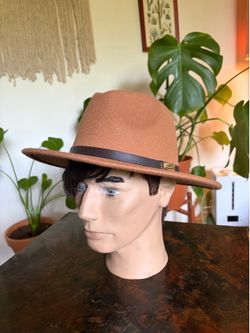 Wide-Brimmed Fedora