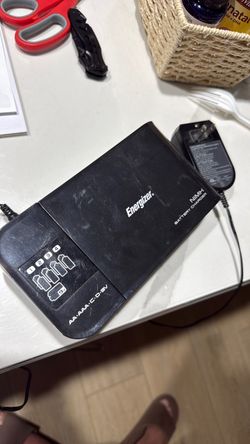 Energizer NiMH Battery Charger For Rechargeable AA-AAA-C-D-9V Model CHFC2 + Rechargeable Batteries