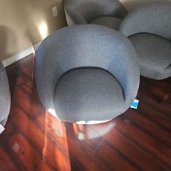 Swivel Chairs Very Comfortable 