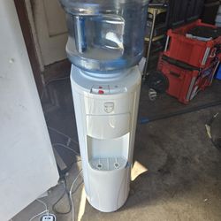 Hot And Cold Water Dispenser