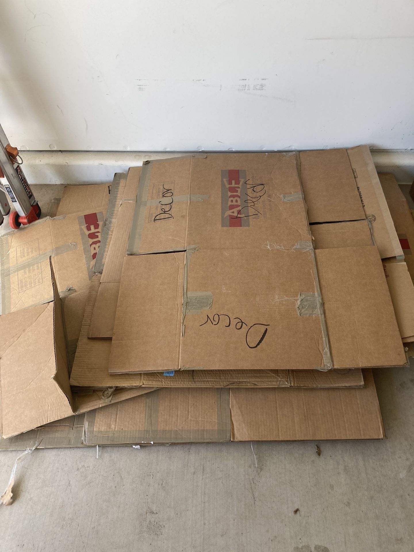 FREE 12 Cardboard Boxes Moving for Sale in Sun City, AZ OfferUp