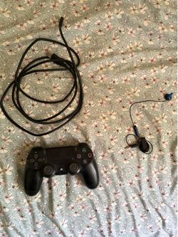 DualShock 4 with charging cable and mono headset