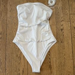 Shade & Shore Off White One Piece Swimsuit Size Medium 