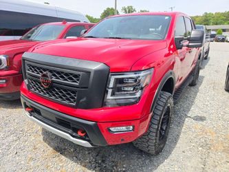 2023 Nissan TITAN