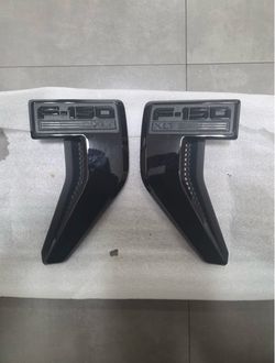 Ford F-150 XLT Fender vent  Emblems Pair
