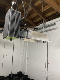 Grow lights and grow equipment