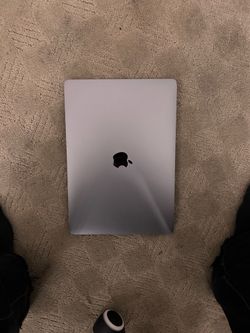 MACBOOK PRO 2019 (negotiable)