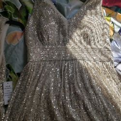 Elegant Nwt sparkly special occasion dress or Mother of the bride Or Prom. i have size 8 