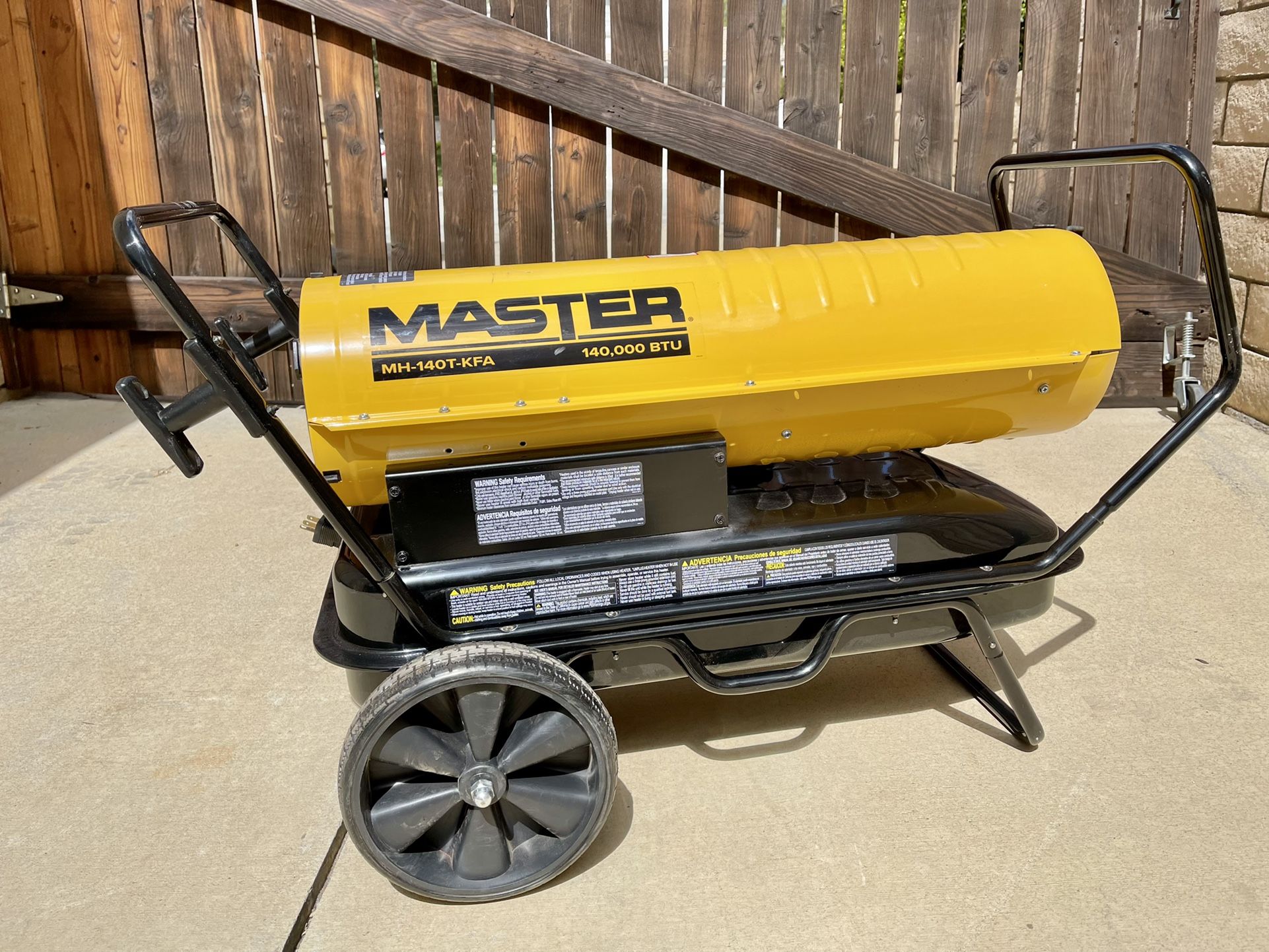 Master MH-140T-KFA Forced Air Torpedo Heater, 140,000 BTU, Kerosene/Diesel