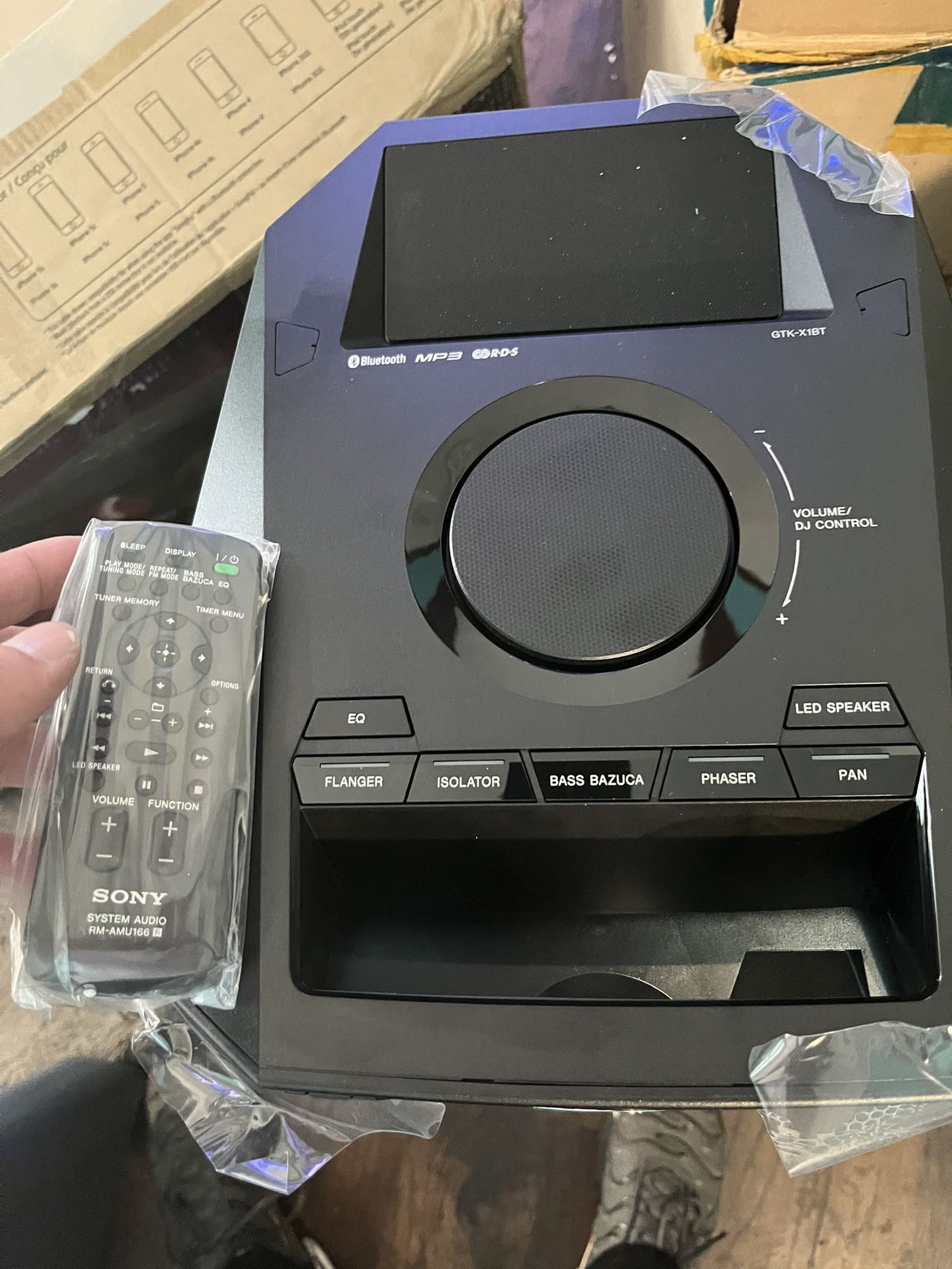 Brand New Sony Speaker /karaoke