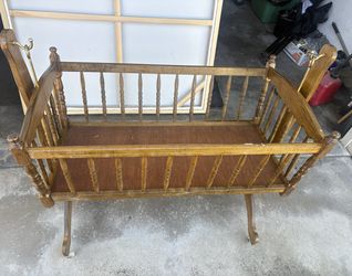Vintage Bassinet