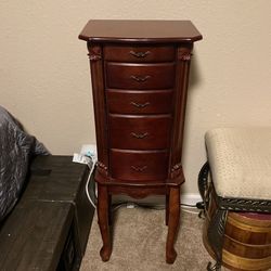 Standing Jewelry Box