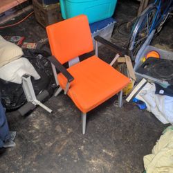 60-70s Vintage Chairs Good Form Brand