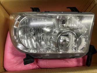 2008 2nd Gen Toyota Sequioa OEM Headlights