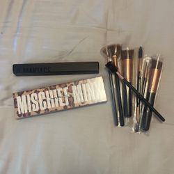 Mac Mischief Minx Eyeshadow Palette