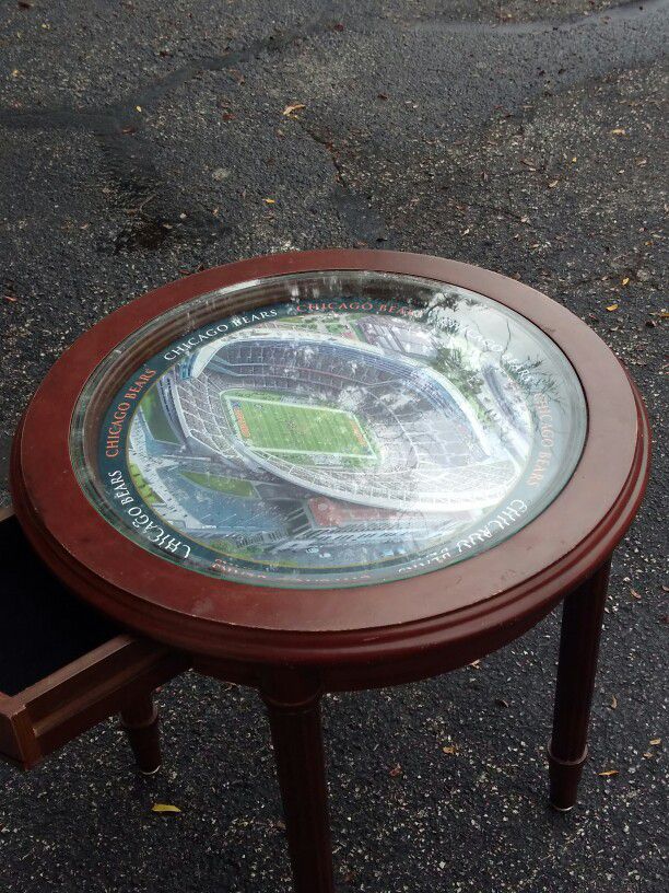 Chicago Bears End Table 
