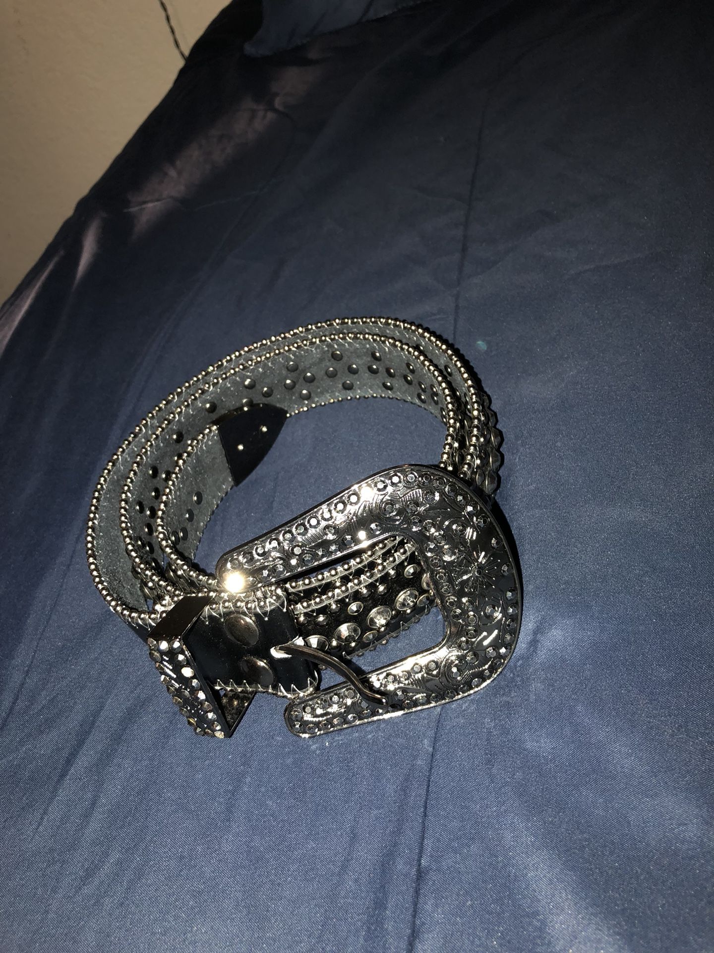 Bb Simón Belt Like New for Sale in Kissimmee, FL - OfferUp