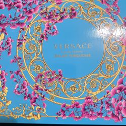 Versace Pour Femme Gift Set