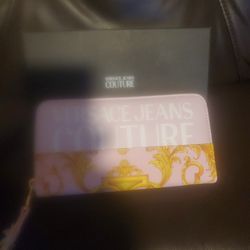 VERSACE  JEAN  COUTURE  WALLET  Brand New In Origenal Box