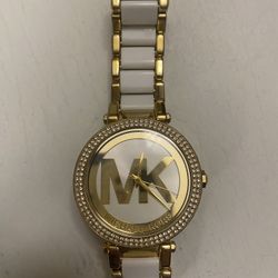 Michael Kors Watch  / Needs Battery 