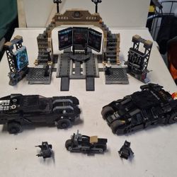 Batcave & Vehicles