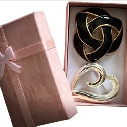 2 Vintage Signed Brooch Clips Monet Trifari