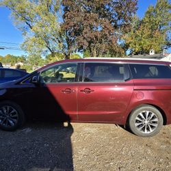 2017 KIA Sedona