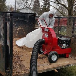 Attic Insulation/ Insulacion
