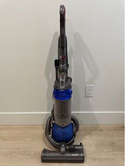 Dyson DC25 Ball Upright Vacuum Cleaner – USED – Tested & Working!
