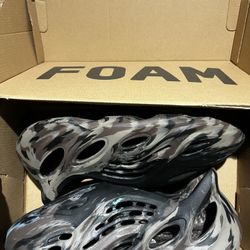 Yeezy Foamrunner
