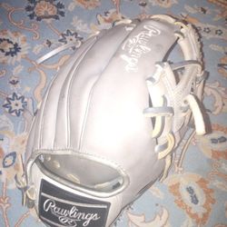 MLB BASEBALL STADIUM HEART ❤️ OF THE HIDE RAWLINGS 11.5 BROKEN IN only 240 ! Better Hurry 