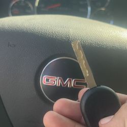 Car Key Copies Or lost Key Replacement 