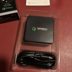 30W 2-Port Adaptive Fast Wall Charger 