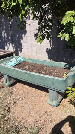 Free Gardening / planting items