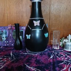 Black Vase With Butterflies