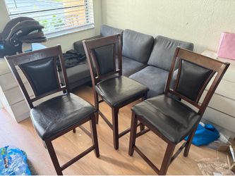 Dining table chairs