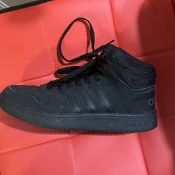 Black adidas’s Mid Tops