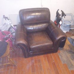 Pure Leather Single Couch