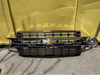 2019-2021 CHEVY SILVERADO GRILLE OEM #3