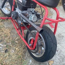 Motorbike  $800