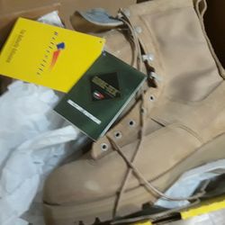 Military Boots 