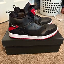 Jordan fadeaway bred size 11 in men’s size 13 in woman’s