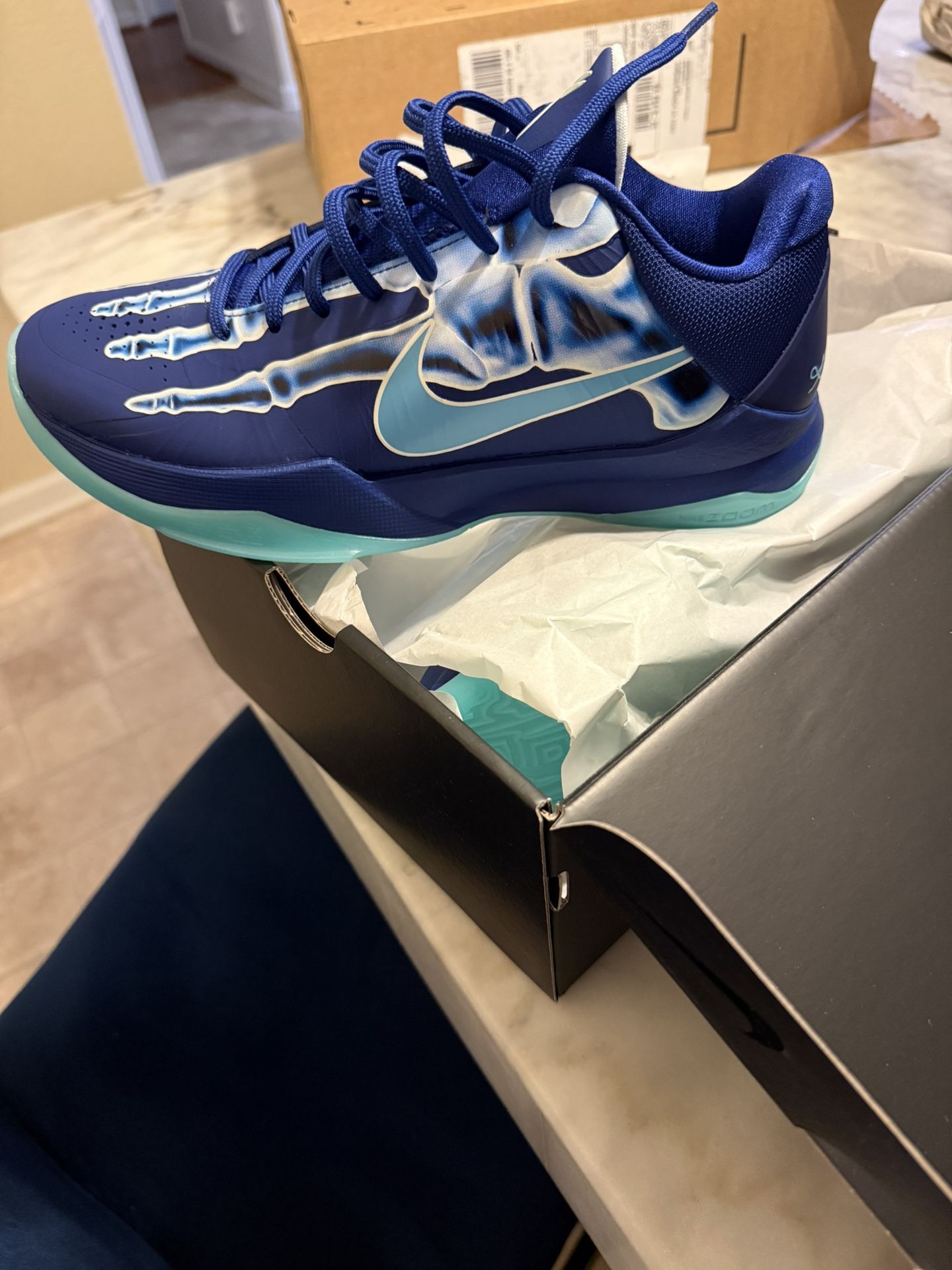Kobe 5 Protro Basketball Shoes