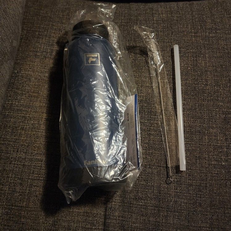 20oz Stainless Steel Water Bottle