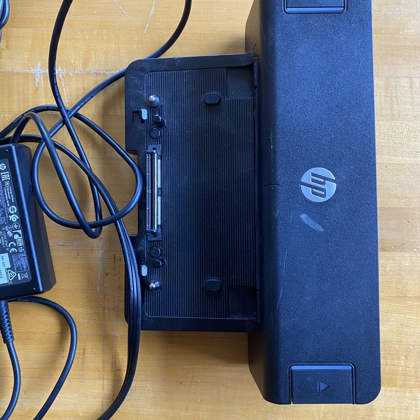 HP Docking Station VB043AA#ABA Including AC Power Adapter