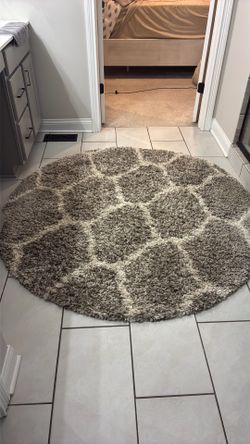 Area rug - round