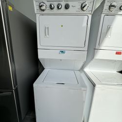 Whirlpool Laundry Center Washer & dryer 